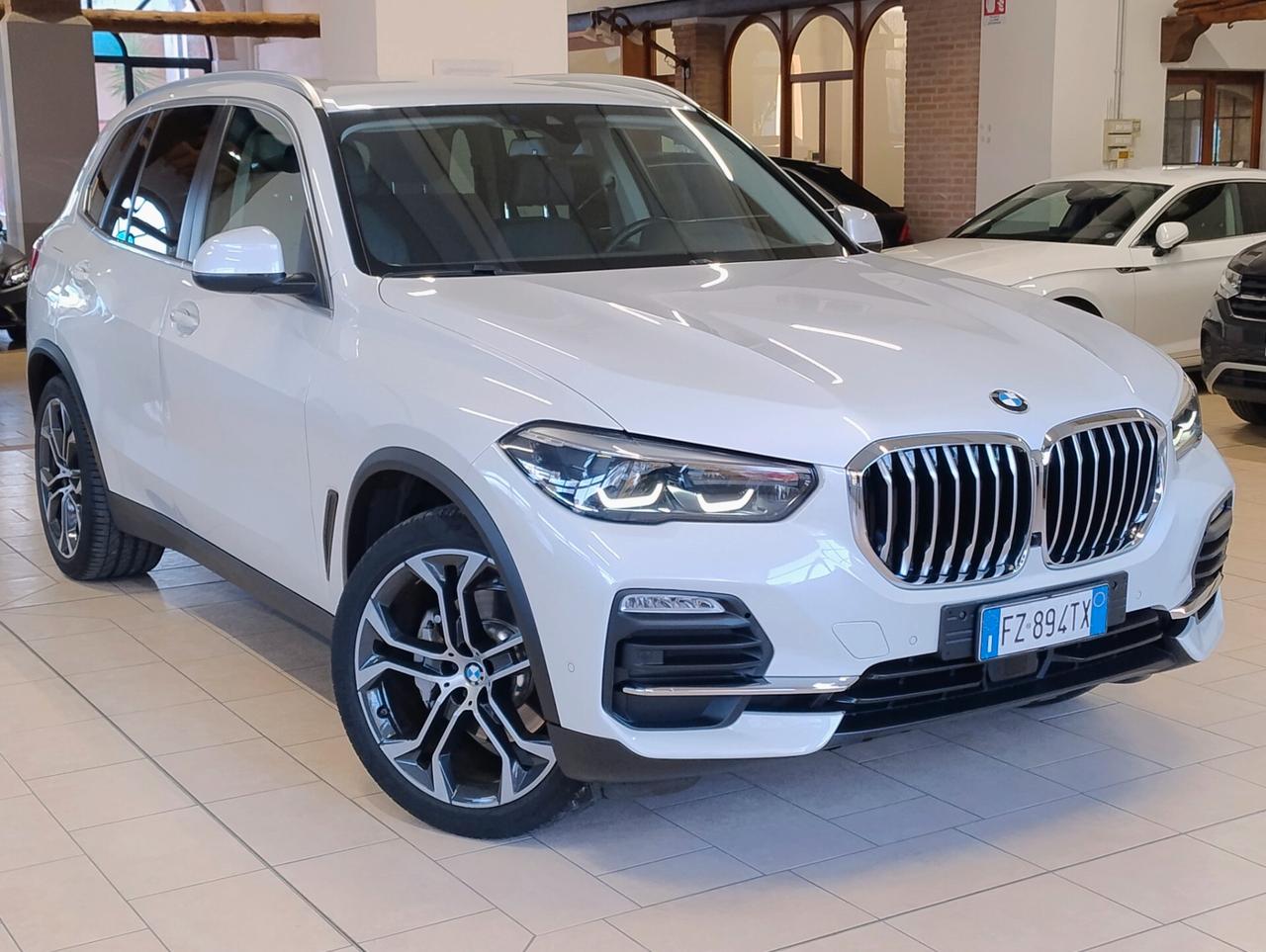 Bmw X5 xDRIVE 30d AUTO LIVE COMFORT KEYLESS LUCI AMBIENT CARPLAY