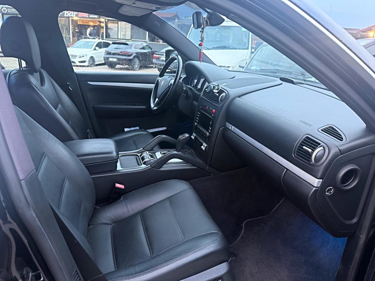 Porsche Cayenne 3.0 Diesel Garanzia 12 Mesi
