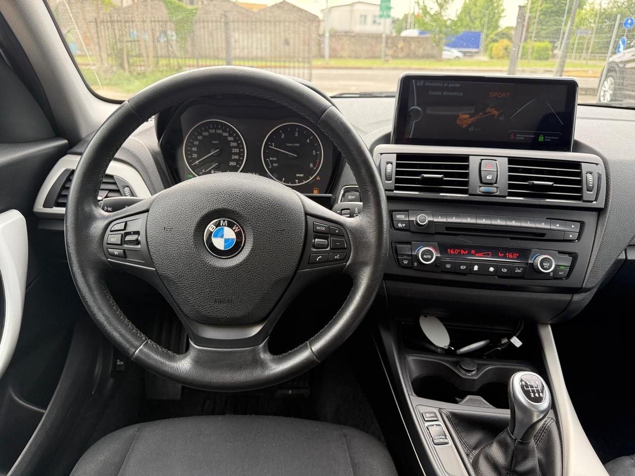Bmw 114 114d 5p. Unique