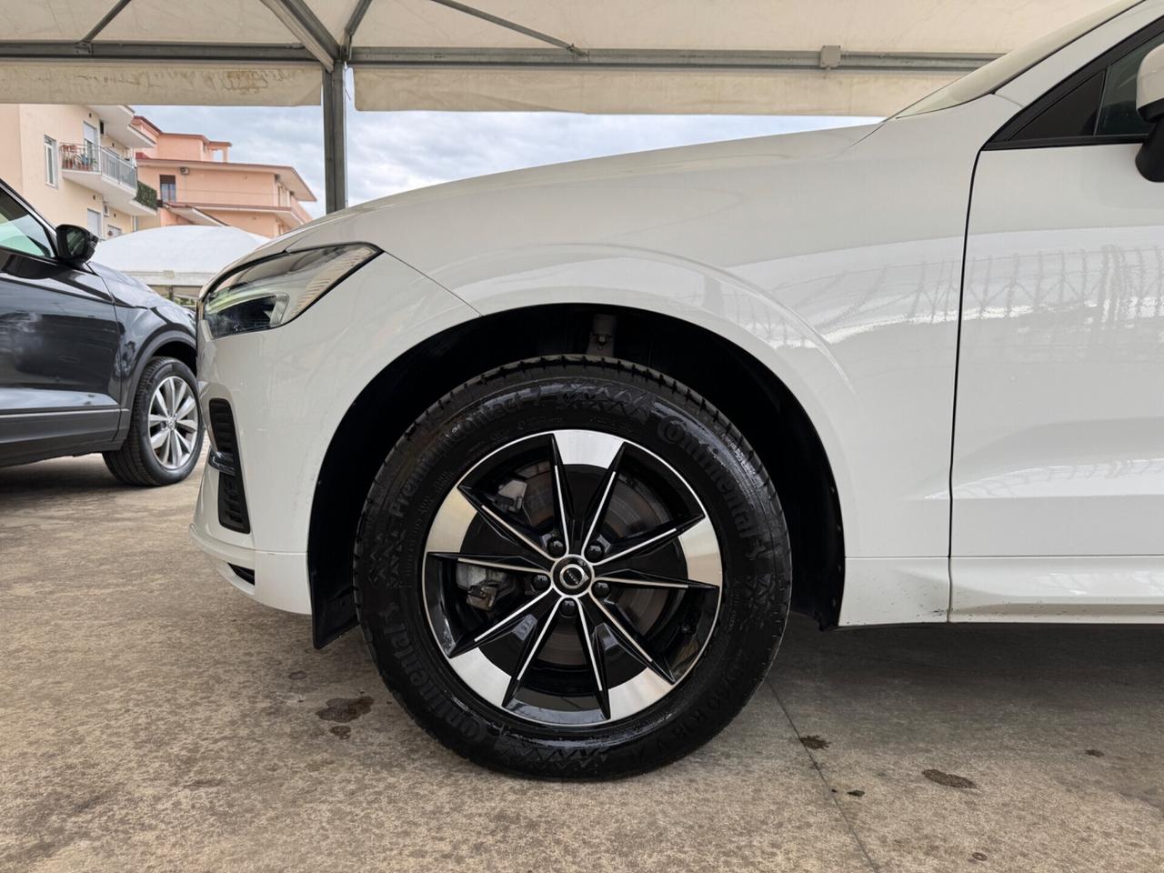 VOLVO XC60 B4 AWD MILD HYBRID MOMENTUM - 2021