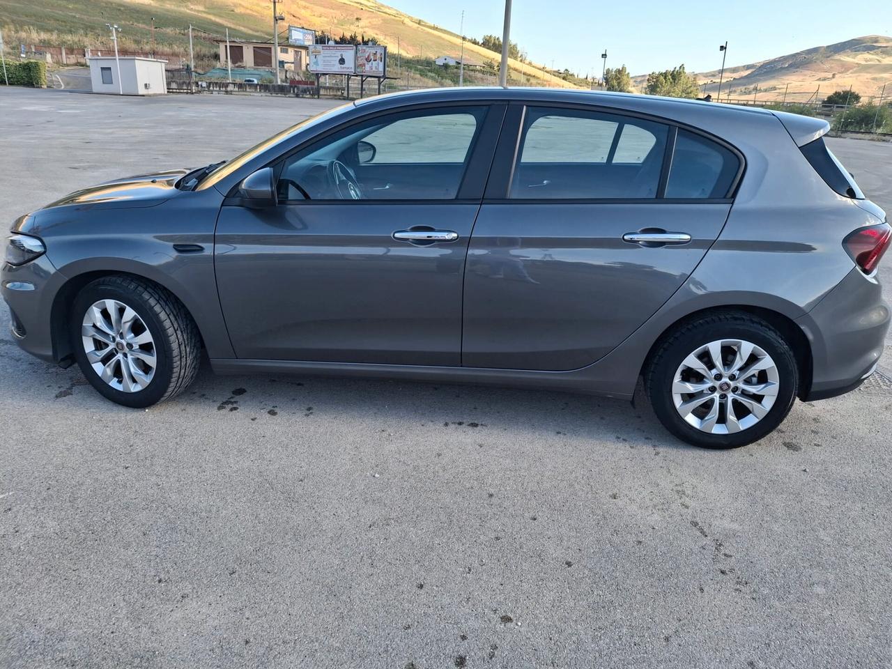 Fiat Tipo 1.6 Mjt S&S 5 porte Lounge - 2018
