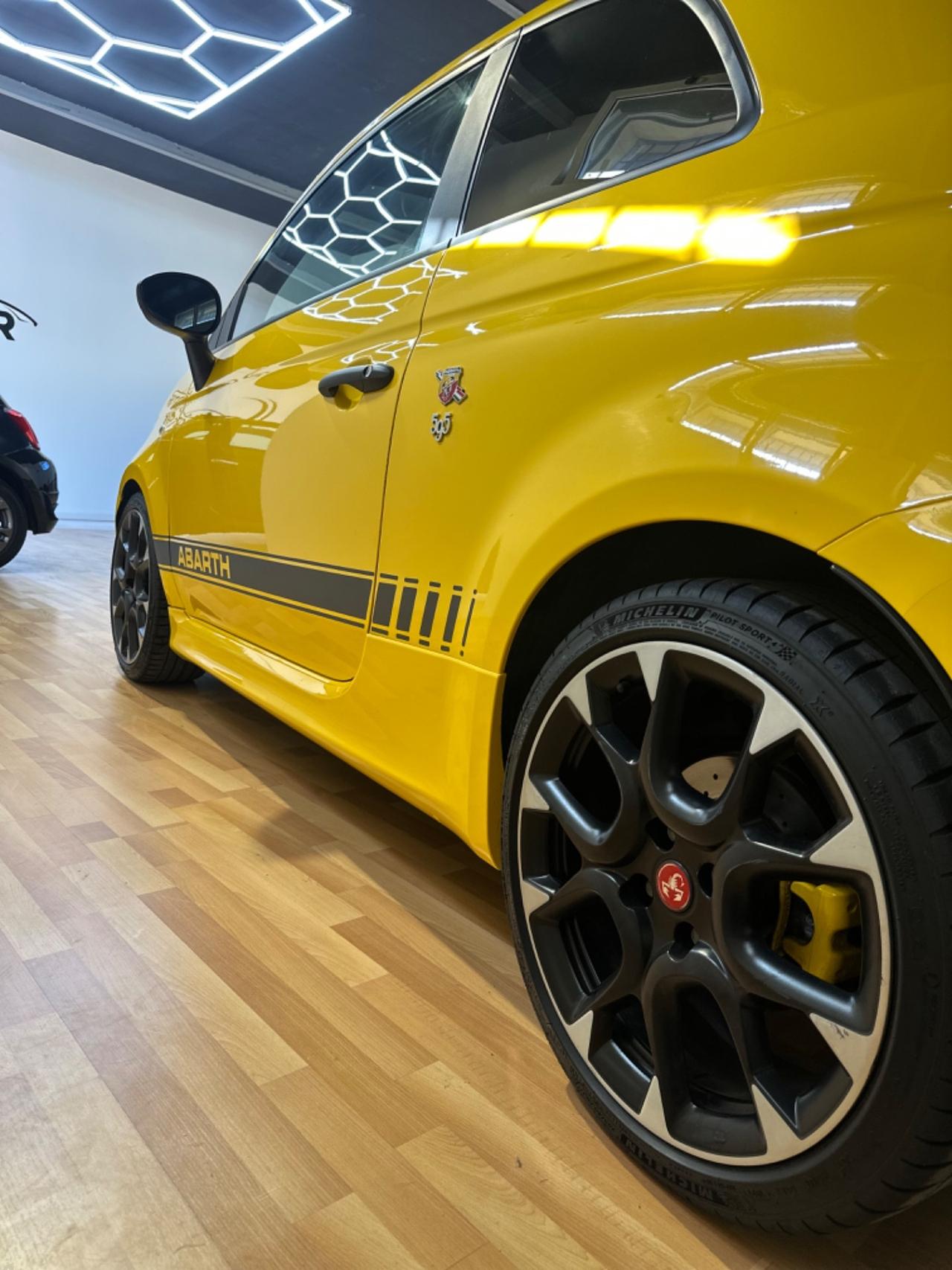 Abarth 595 1.4 Turbo T-Jet 180 CV Competizione