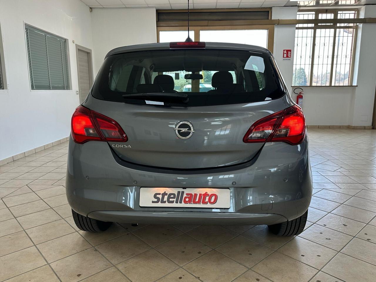 Opel Corsa 1.2 5 porte 120 Anniversary