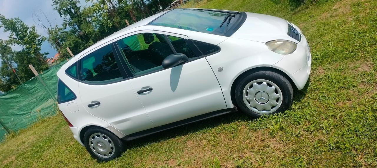 Mercedes-benz A 250 A 160 CDI cat Elegance