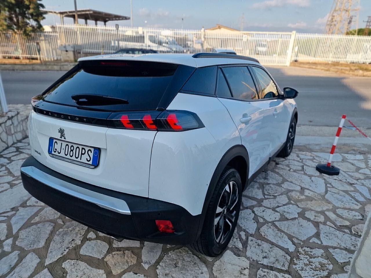 Peugeot 2008 BlueHDi 130 S&S EAT8 Allure Pack 2022