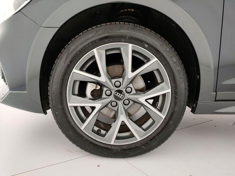 Audi A1 citycarver 30 TFSI S tronic