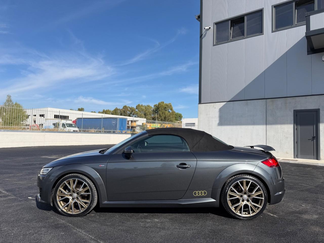 Audi TT Roadster 2.0 TDI ultra S line