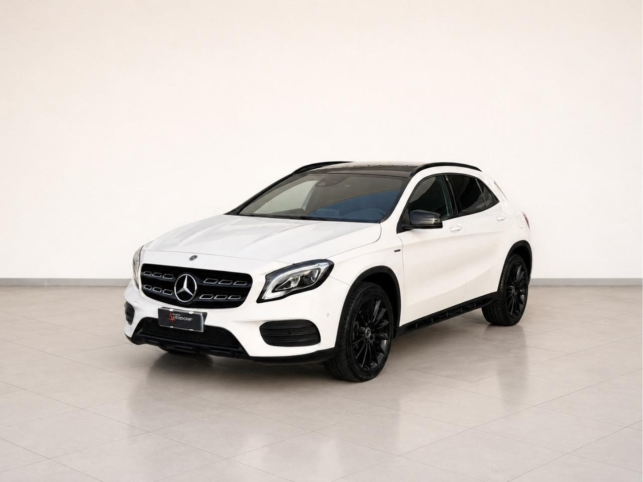 Mercedes-Benz GLA - X156 - GLA 200 d Night Edition auto