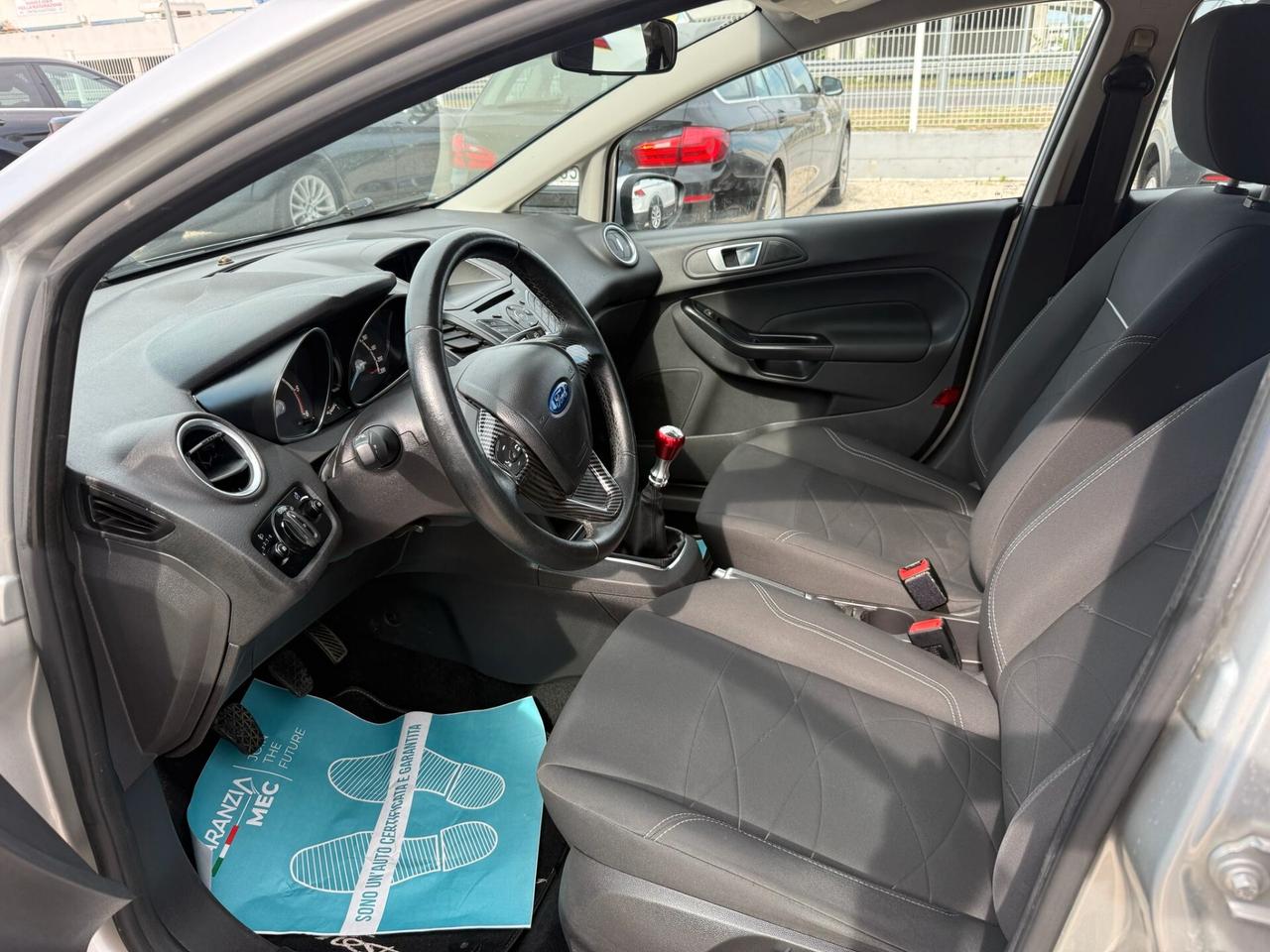 Ford Fiesta 1.5 TDCi 75CV 5 porte Black & White Edition