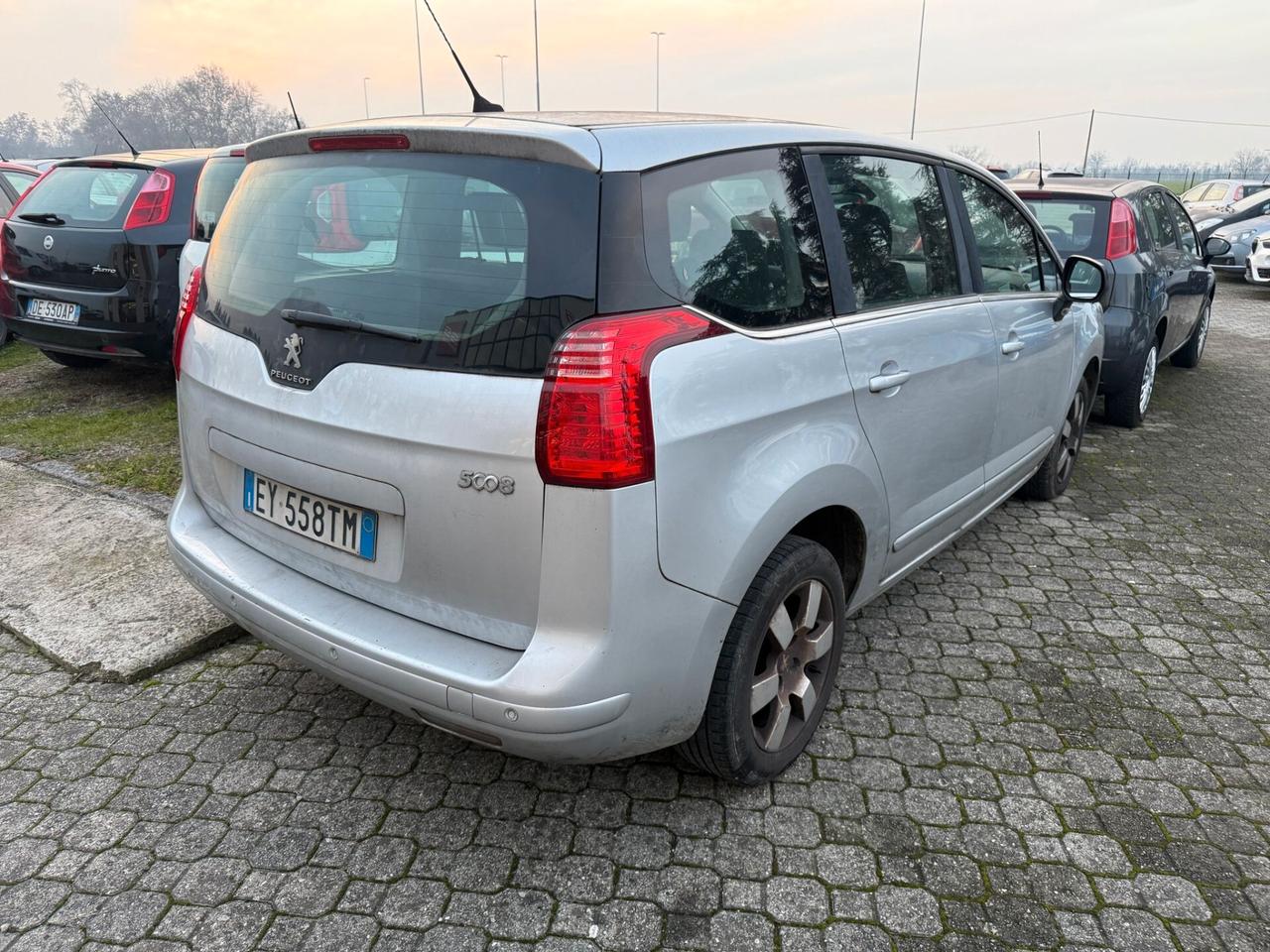 Peugeot 5008 BlueHDi 120 S&S Active
