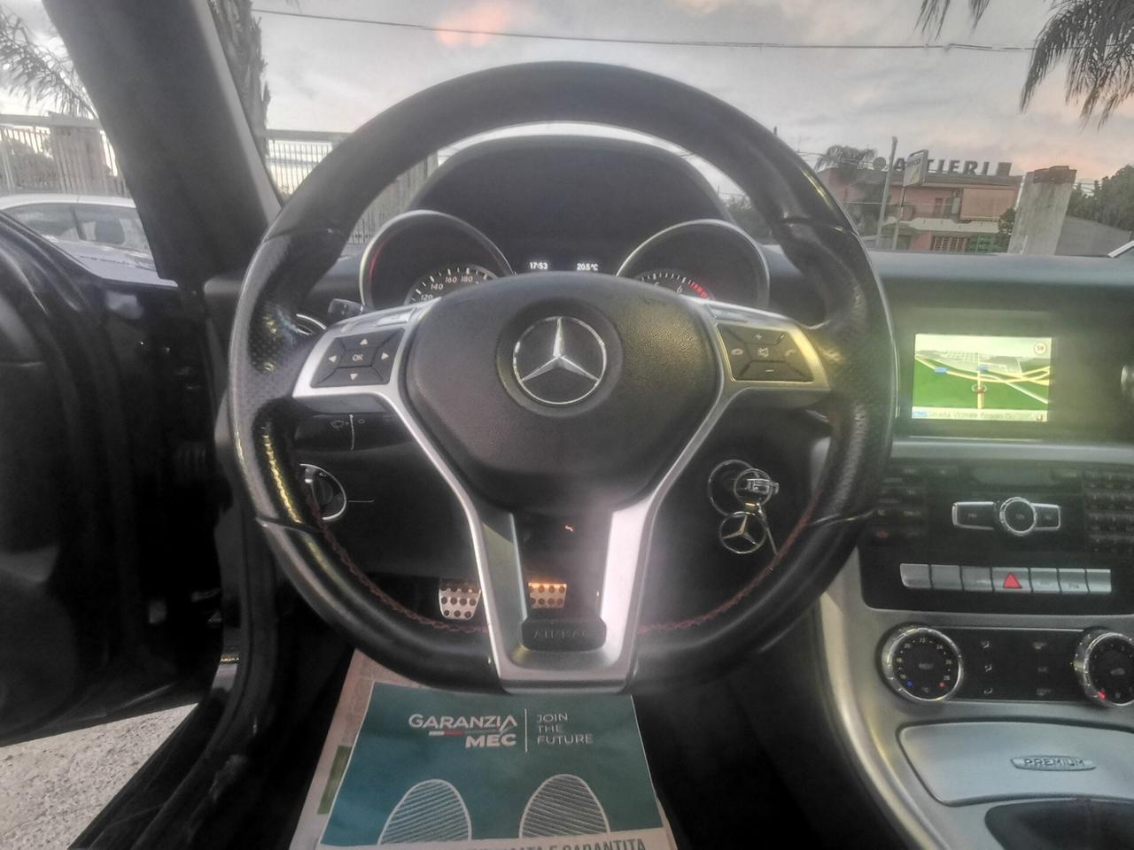 Mercedes-Benz SLK 184cv AMG Premium 2012