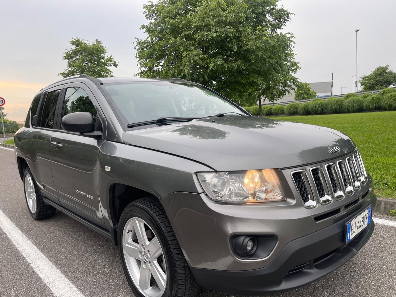 Jeep Compass 2.2 diesel, 4x4, anno 2011,con 180.000 km!