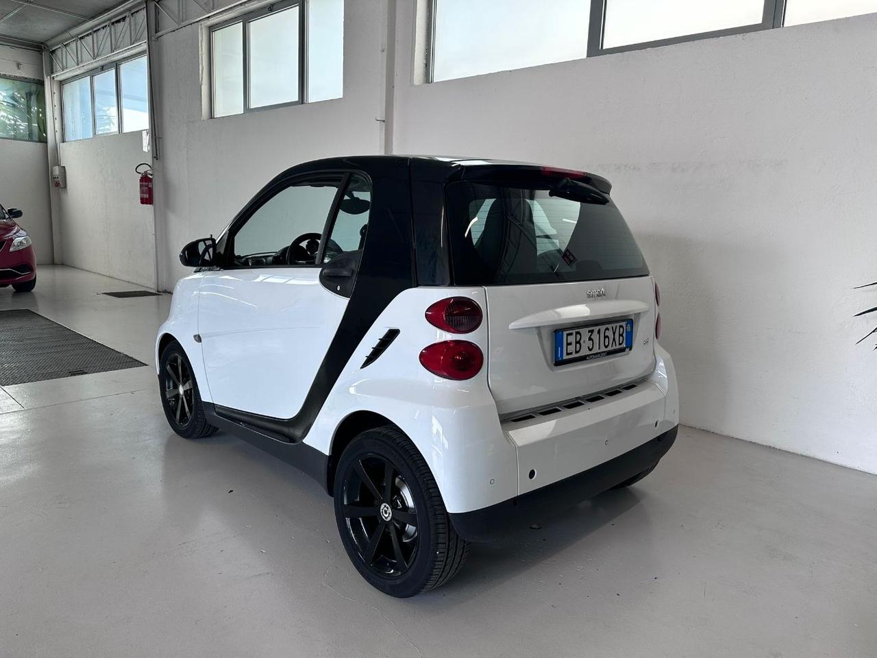 Smart fortwo coupe Fortwo 0.8 cdi Pulse 54cv