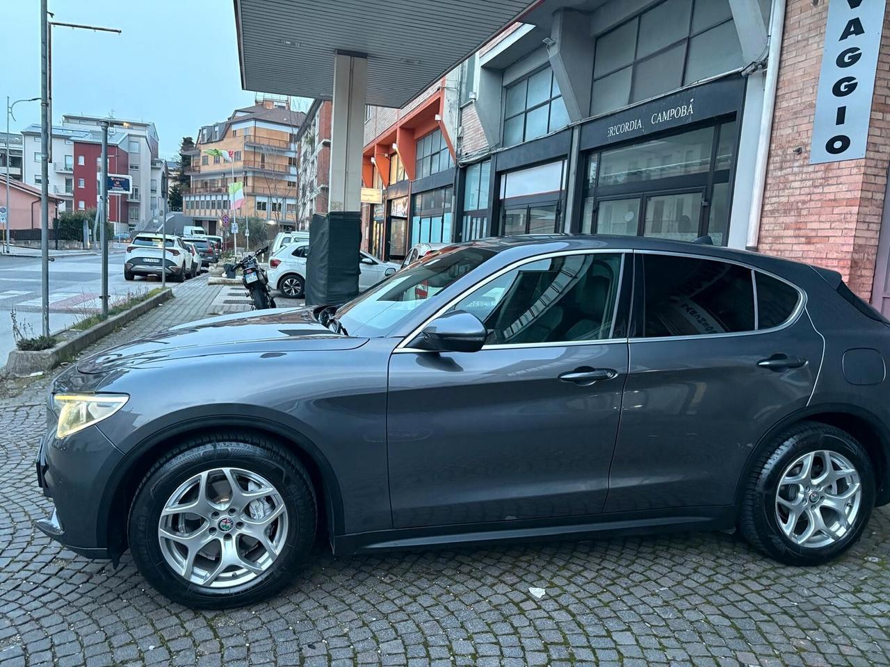 Alfa Romeo Stelvio 2.2 Turbodiesel 180 CV AT8 RWD Executive