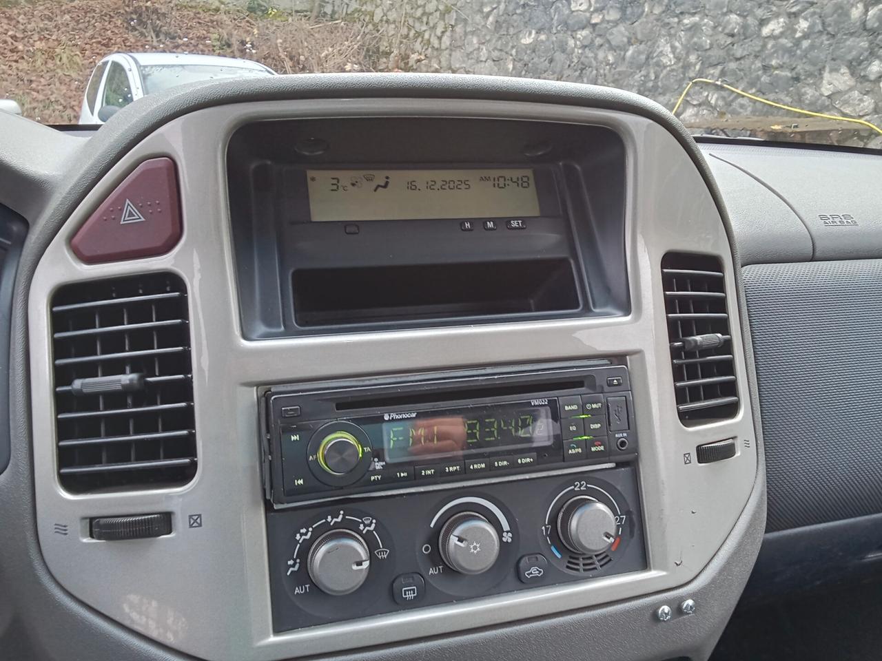 Mitsubishi Pajero 2.5 TDI 3p. Instyle