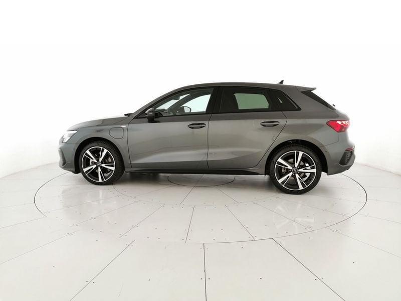 Audi A3 NUOVA SPORTBACK Sportback 40 1.4 tfsi e Identity Black s-tronic
