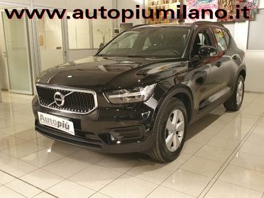 VOLVO XC40 T2 Geartronic Momentum Core N1