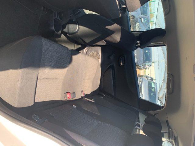TOYOTA Yaris 1.0 5 porte Lounge