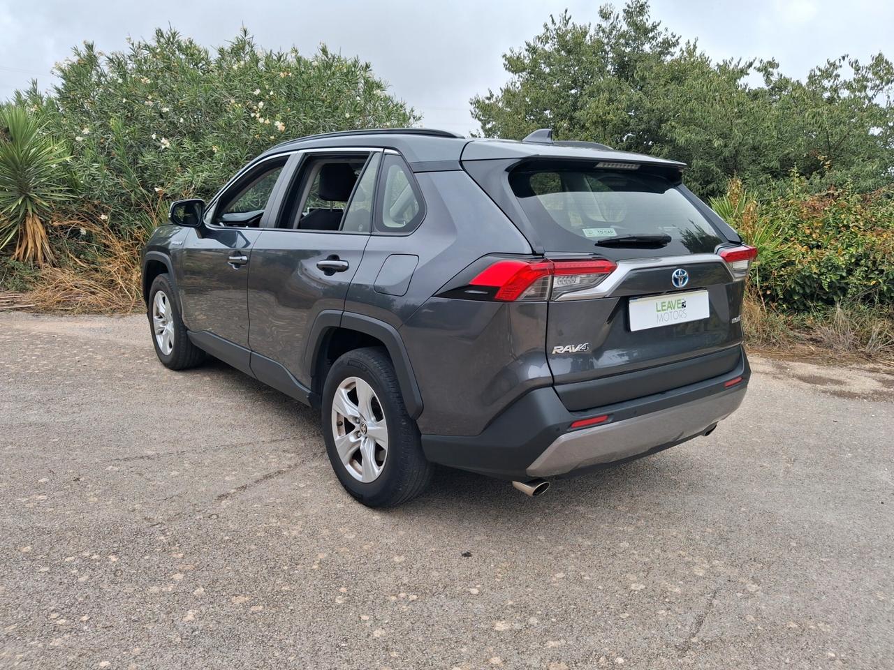 Toyota RAV 4 RAV4 E-CVT 2WD Active