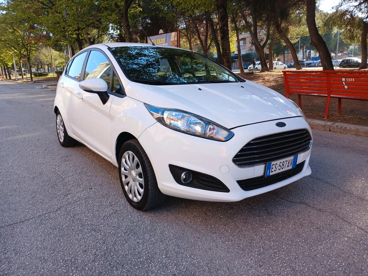 Ford Fiesta 1.0 80CV 5 porte Titanium