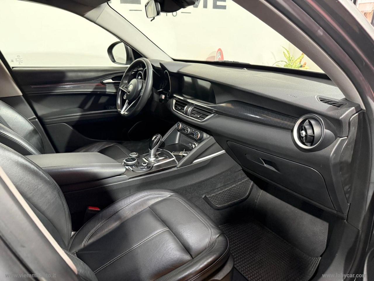 Alfa Romeo Stelvio 2.2 Turbodiesel 210 CV AT8 Q4 Super