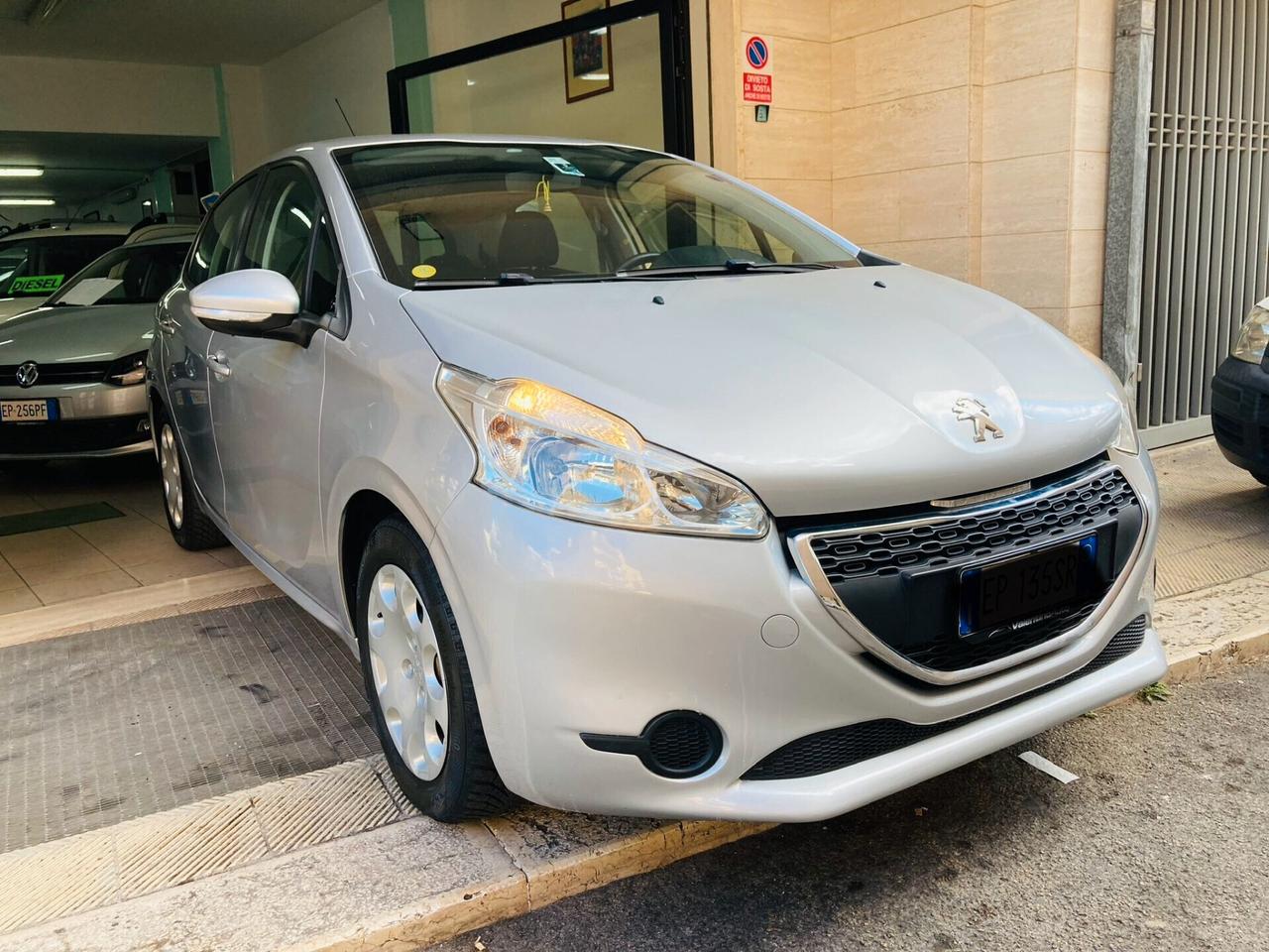 Peugeot 208 1.2 - X NEOPATENTATI - 2013
