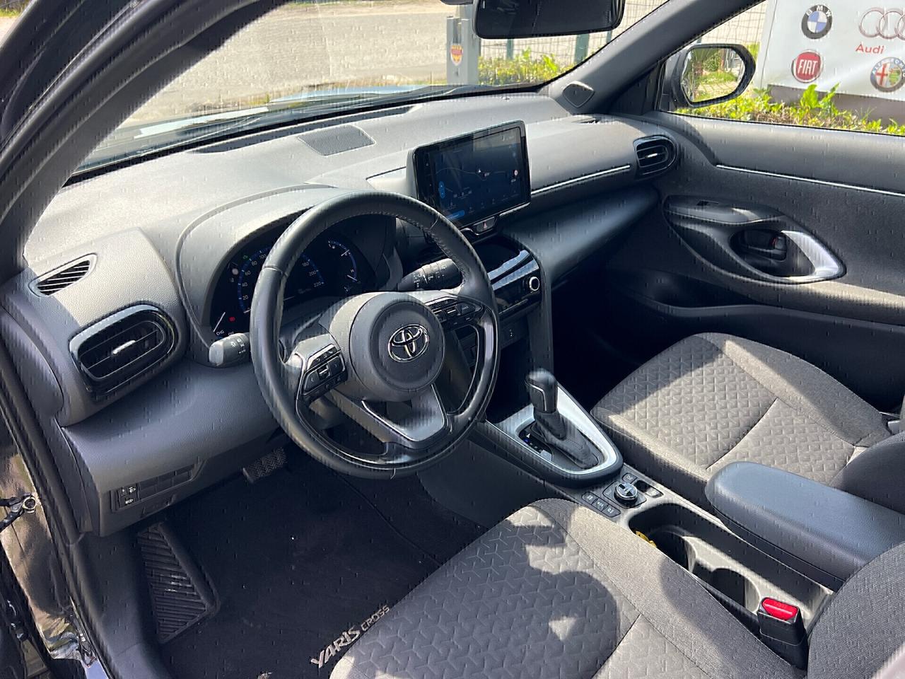 Toyota Yaris Cross 1.5Hybrid E-CVT AWD-2022