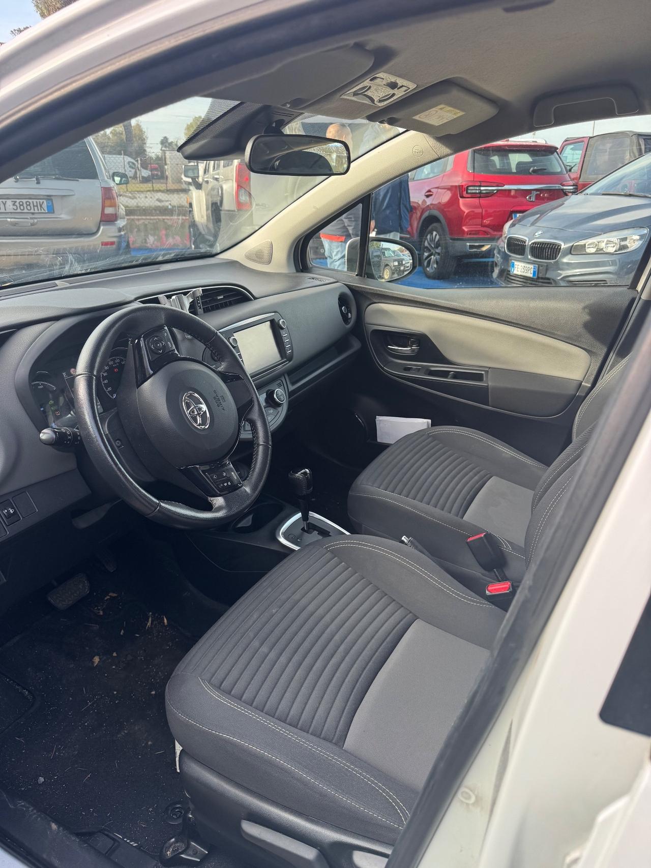 Toyota Yaris 1.5 Hybrid 5 porte GARANTITA