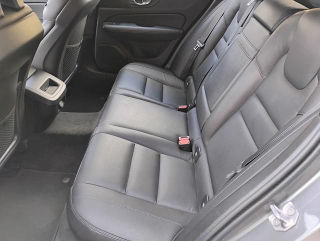 VOLVO V60 B4 (d) Geartronic Inscription - INSCRIPTION -