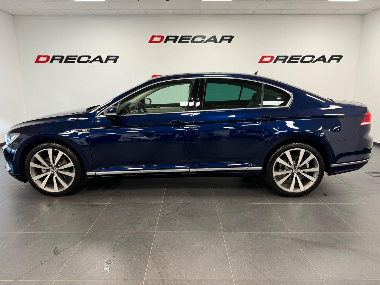 Volkswagen Passat 1.6 TDI SCR DSG Business CERCHI 19" UNIPROP.