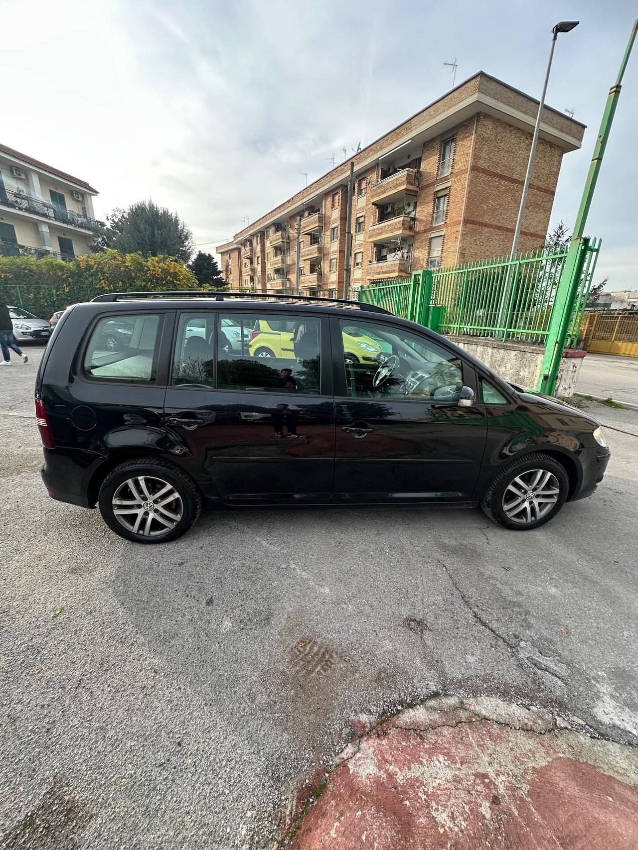 Volkswagen Touran 1.6 Trendline Bifuel G