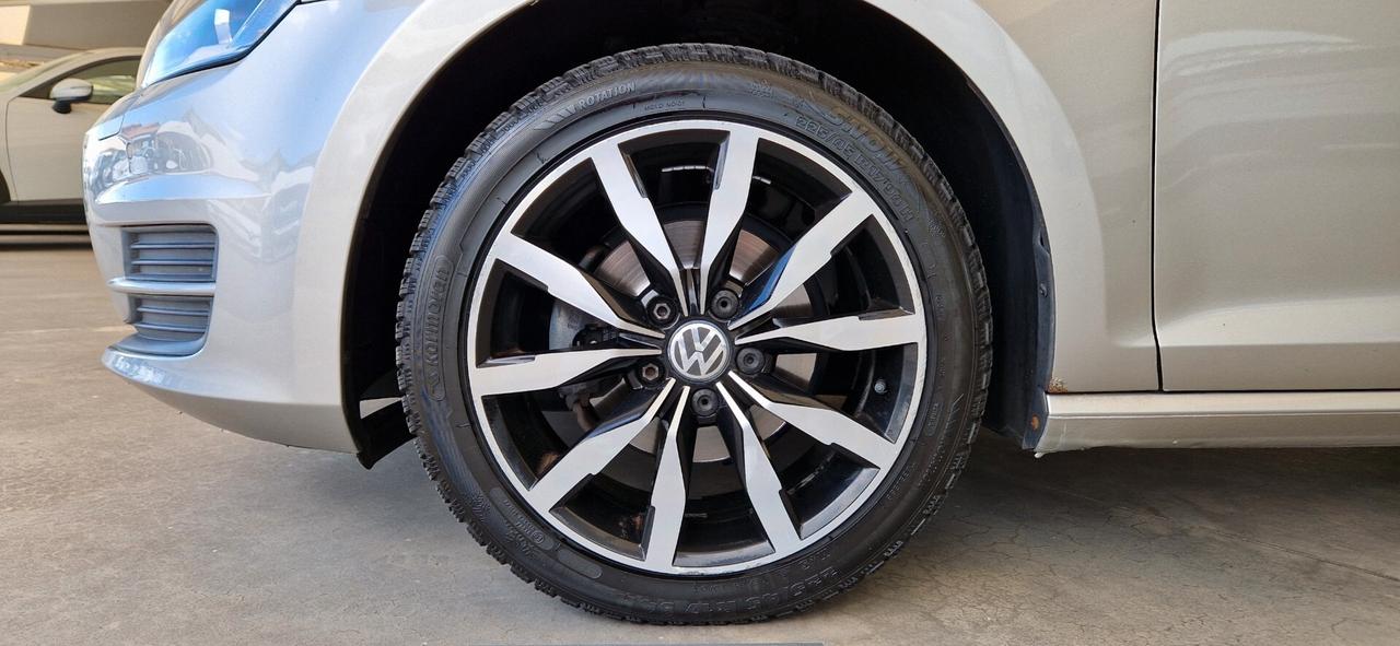 Volkswagen Golf 7 1.6 TDi 105cv HighLine