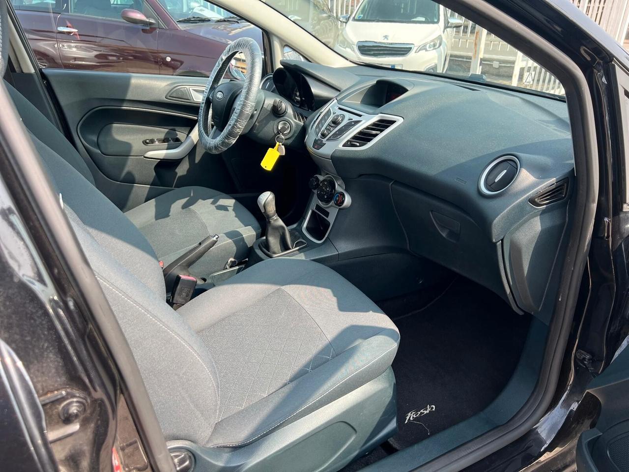 Ford Fiesta Ikon 1.4 TDCi 70CV 5p. Business