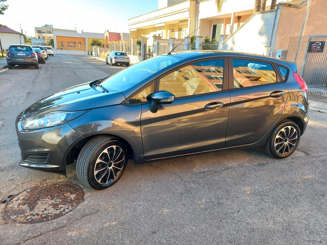 Ford Fiesta 1.0 80CV 5 porte Black & White Edition km 85000
