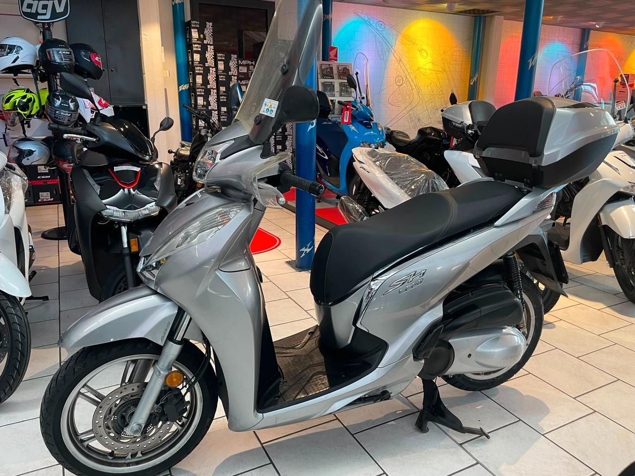Honda SH 300