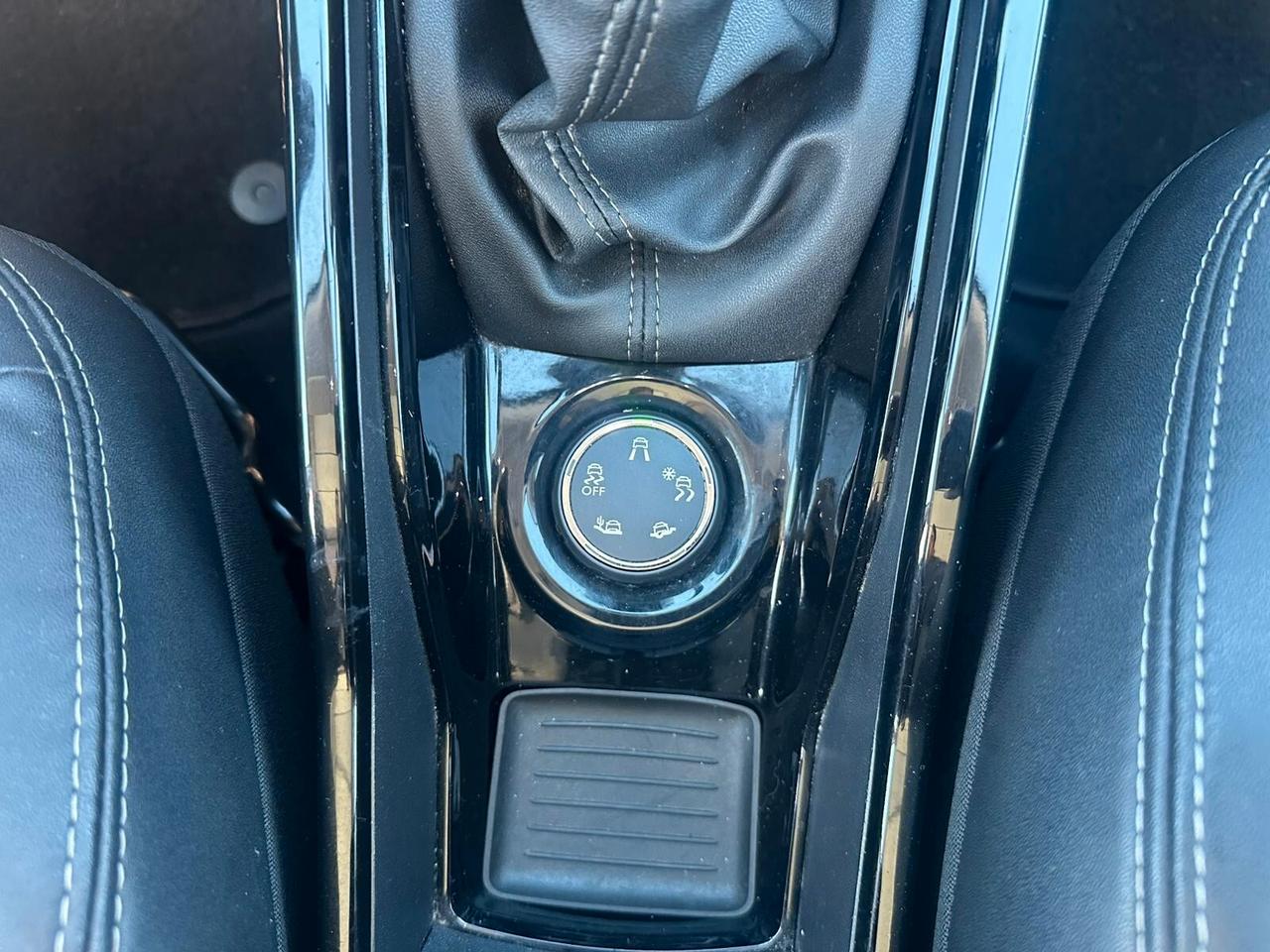 Peugeot 2008 BlueHDi 100 Allure