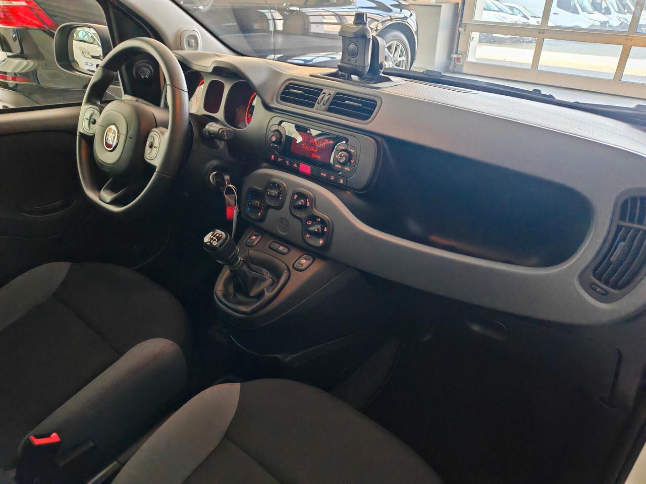 Fiat Panda 1.0 hybrid AUTOCARRO N1 4 POSTI van uniprop