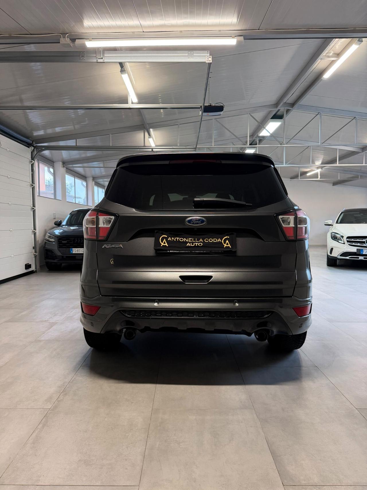 Ford Kuga 2.0 TDCI 120 CV S&S 2WD Powershift ST-Line