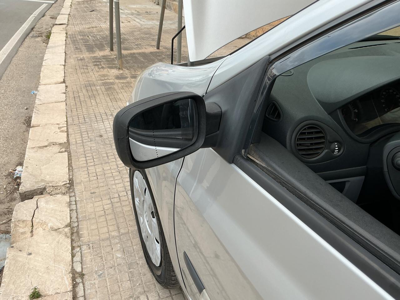 Renault Clio Storia 1.2 5 porte