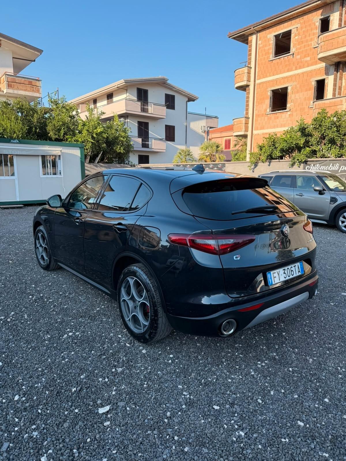 Alfa Romeo Stelvio 2.2 Turbodiesel 210 CV AT8 Q4 Executive