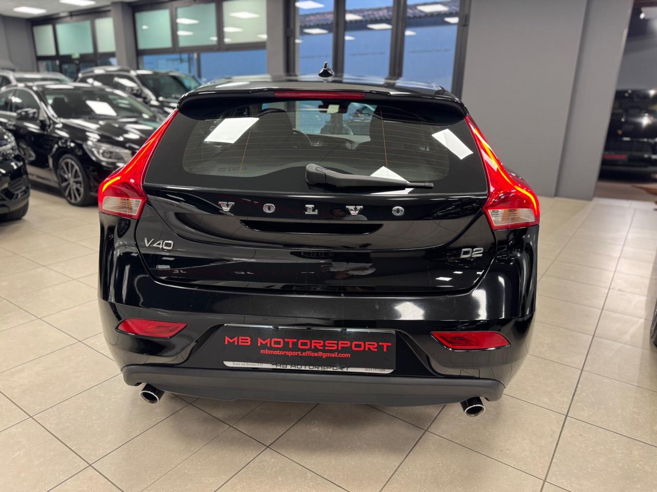 Volvo V40 D2 R-design