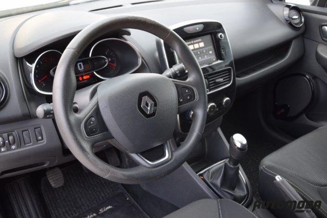 RENAULT Clio 75Cv 12 V Moschino life TCE