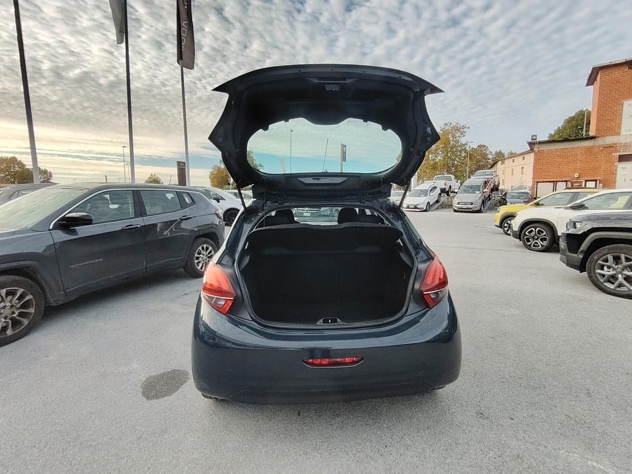 Peugeot 208 PureTech 82 5p. GPL Active- NEOPATENTATI