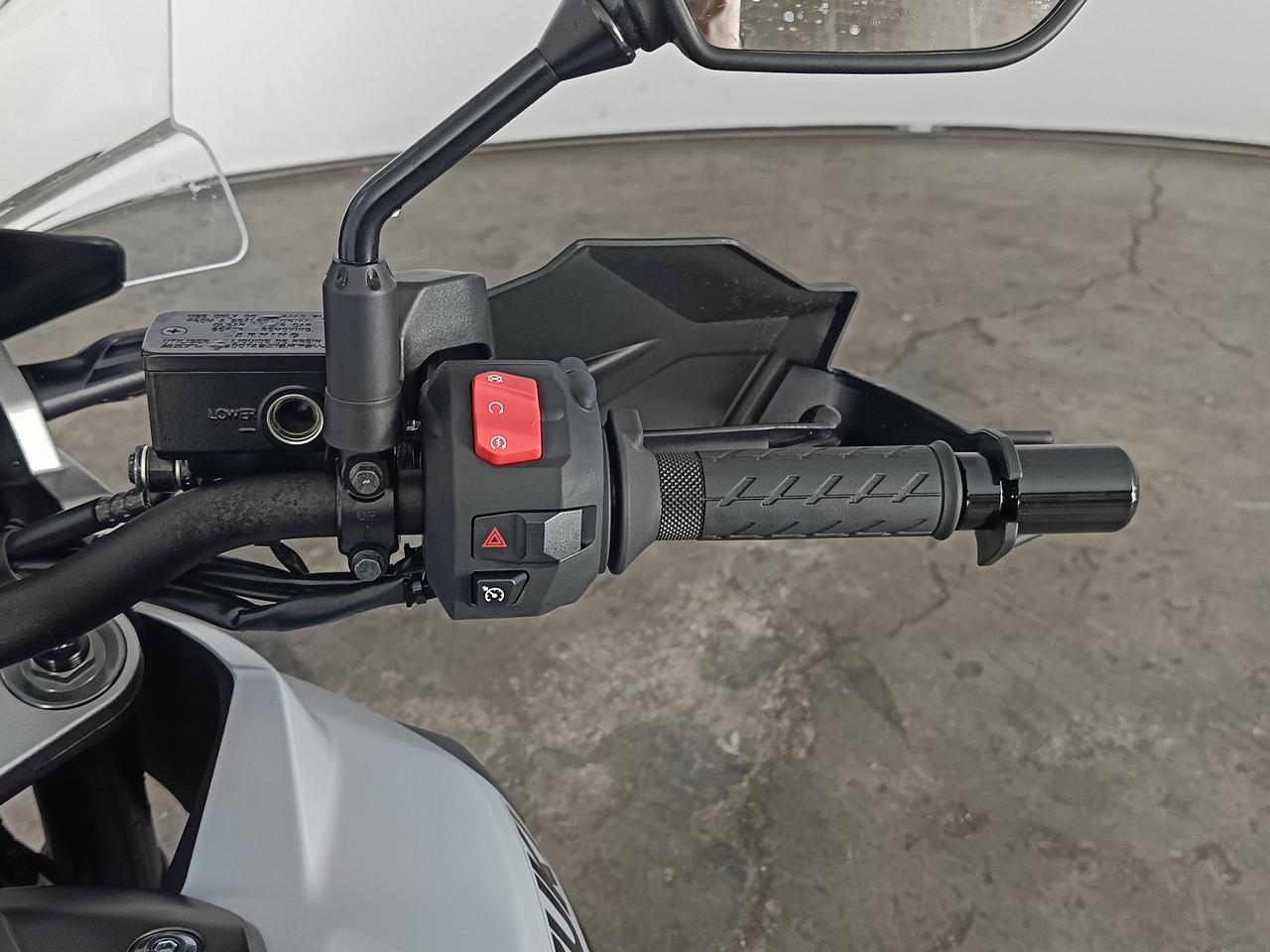 SUZUKI DL1050