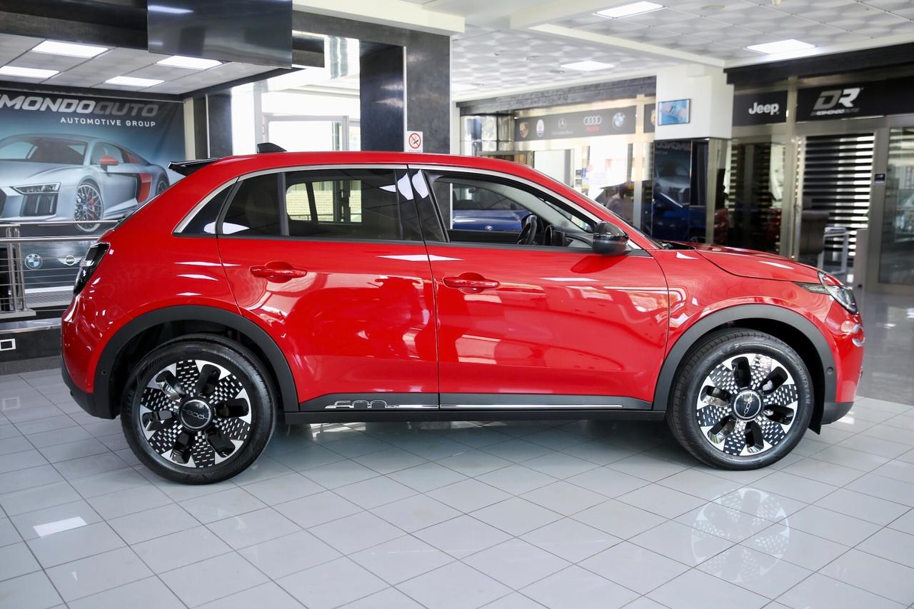 Fiat 600 Hybrid 110 cv DCT mhev La Prima
