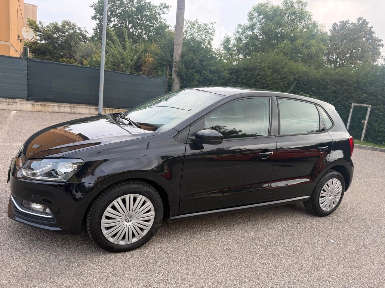 Volkswagen Polo 1.4 tdi - NEOPATENTATI - 12 MESI DI GARANZIA -