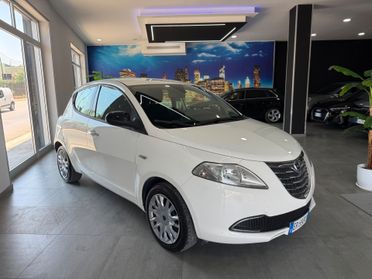 Lancia Ypsilon 1.2 69 CV 5 porte S&S Silver-2013