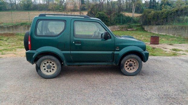 Suzuki Jimny 1.5 DDiS 65CV 4x4 JLX