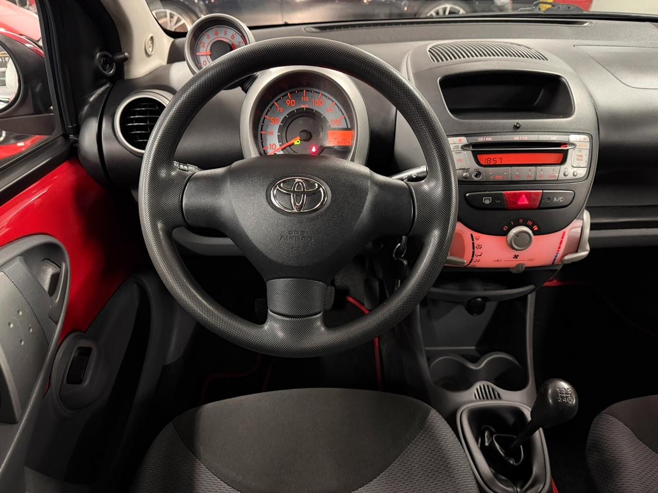 Toyota Aygo 1.0 12V VVT-i 5 porte Sol