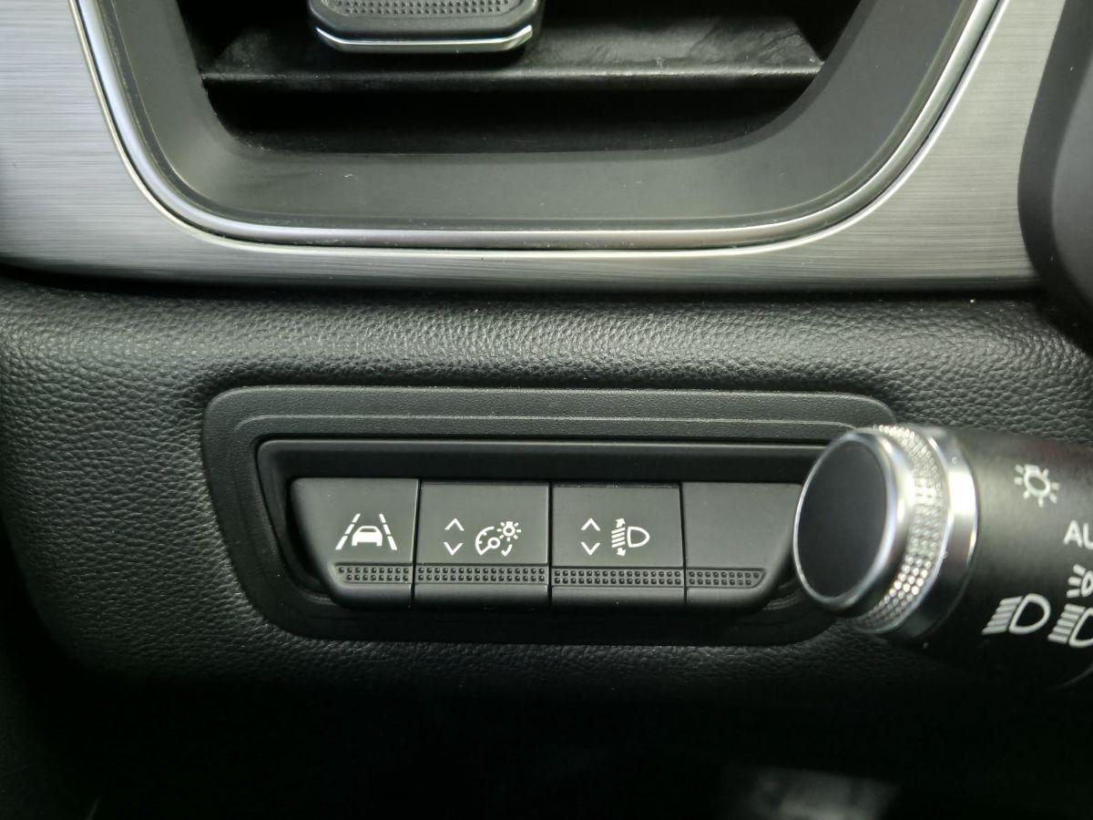 RENAULT - Captur - Blue dCi 8V 115 CV EDC Intens